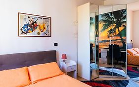 Equipped Apt Near To Parco Dora